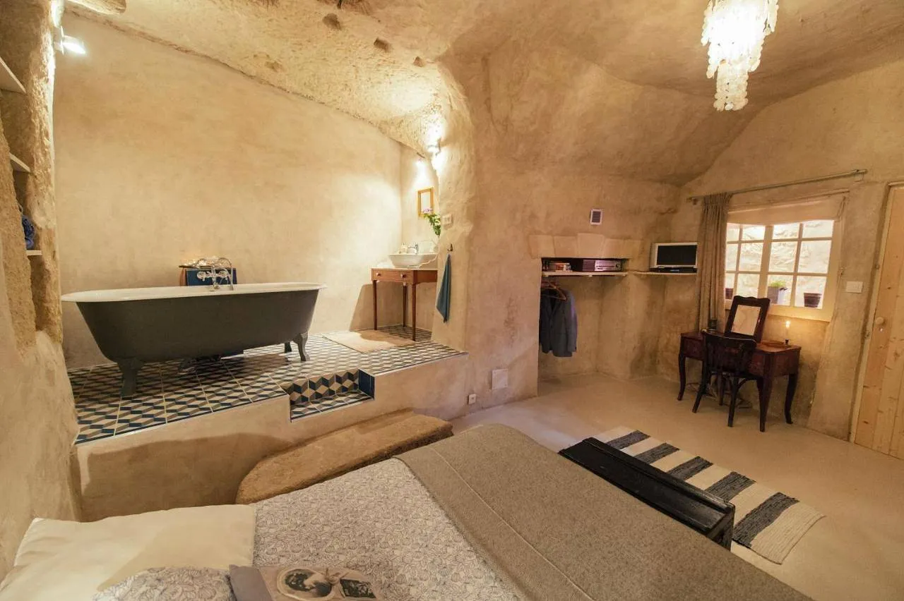Amboise Troglodyte, chambre d'hôtes troglodyte à Nazelles-Négron