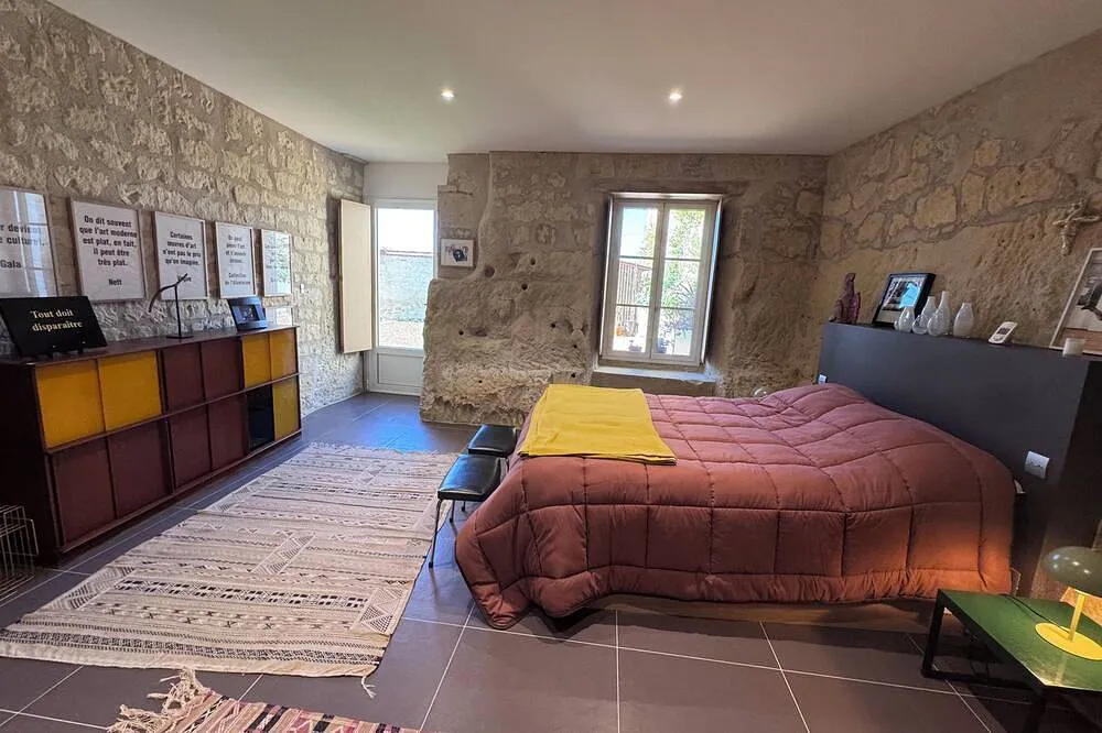 Chambre double troglodyte à La Roche-Clermault, photo 2