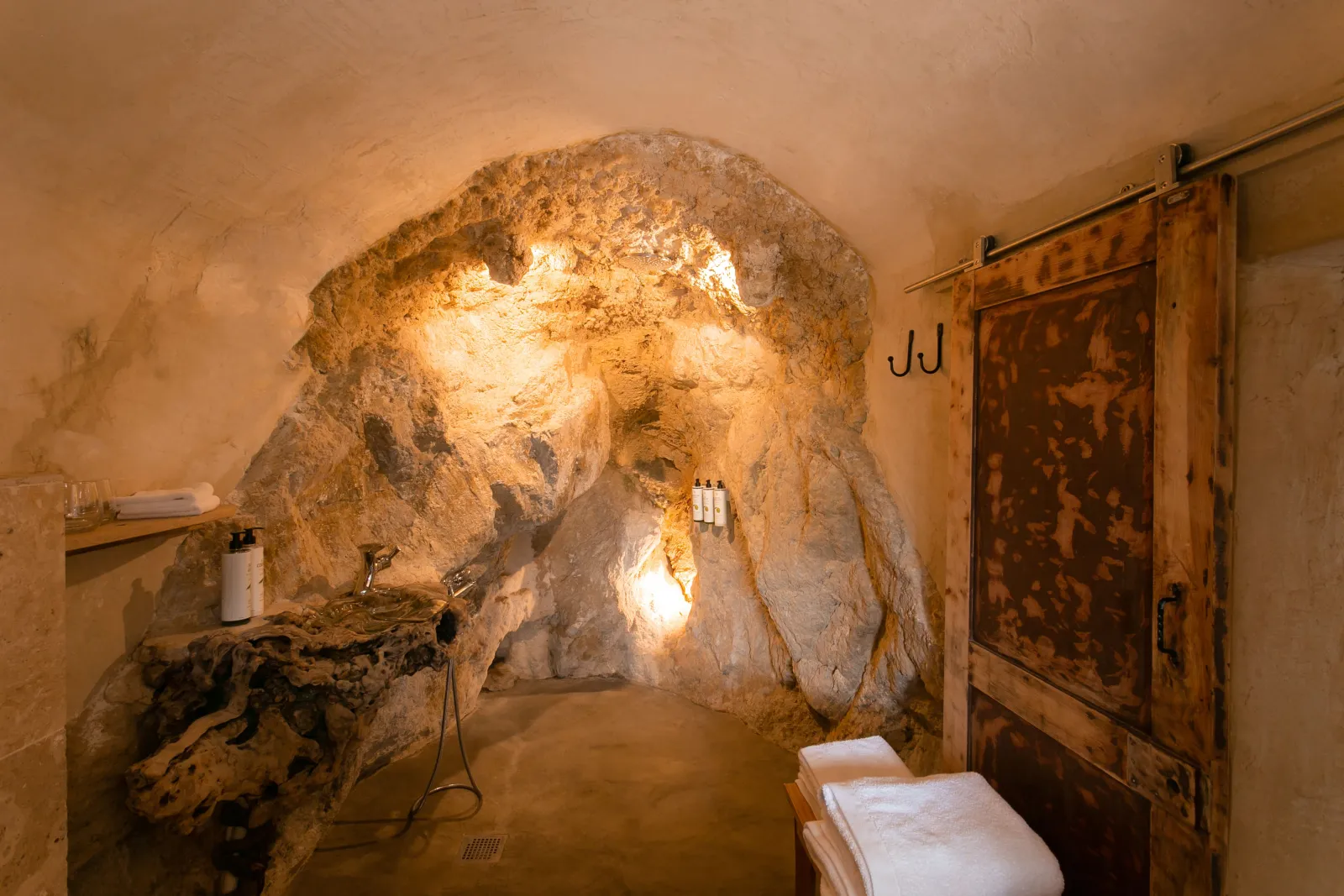 Chambre Troglodyte de Lou Calen à Cotignac, photo 2