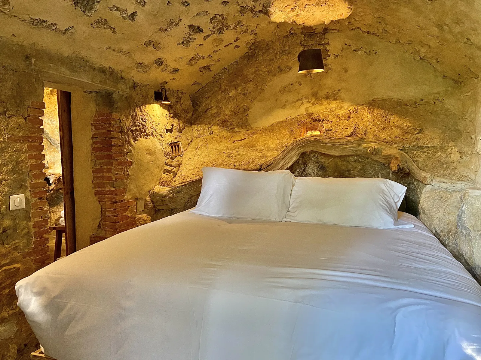 Chambre Troglodyte de Lou Calen à Cotignac, photo 3