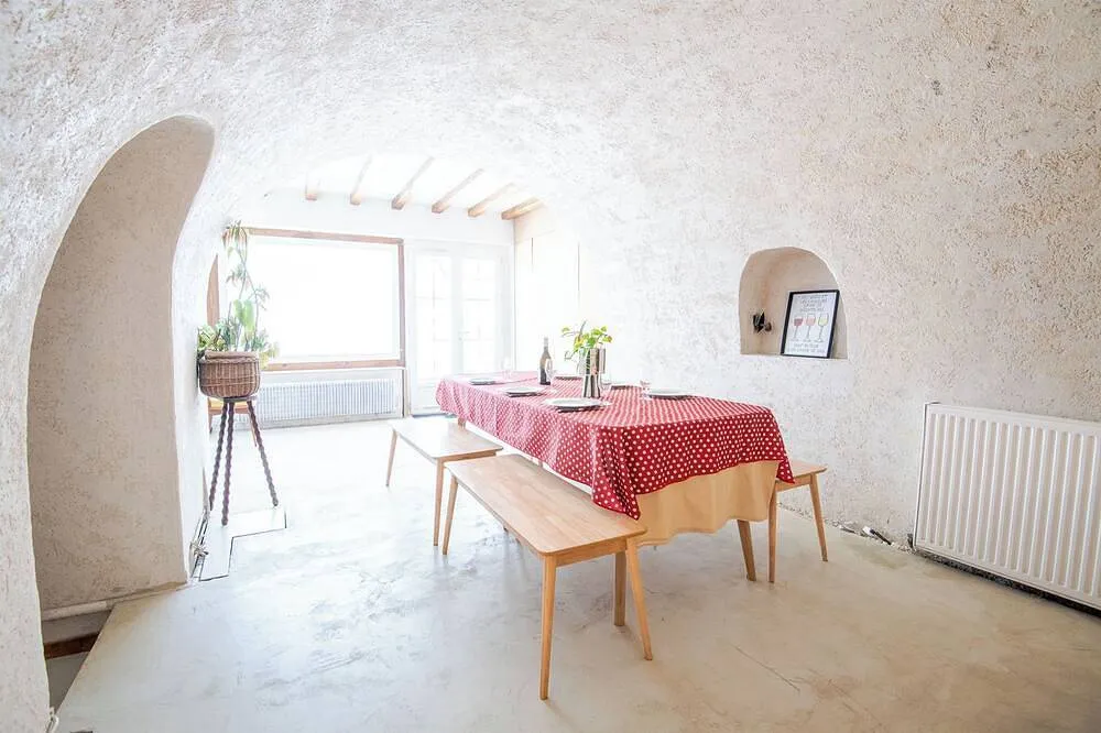 Charmante maison semi-troglodyte, maison semi-troglodyte à Amboise