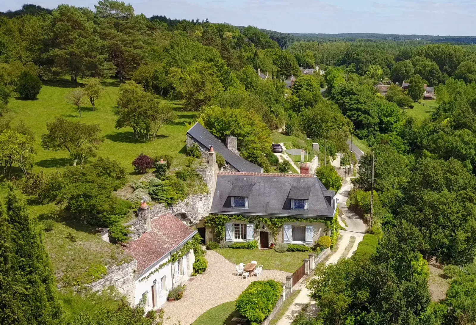 Gîte Hurlevent, maison semi-troglodyte à Azay-le-Rideau
