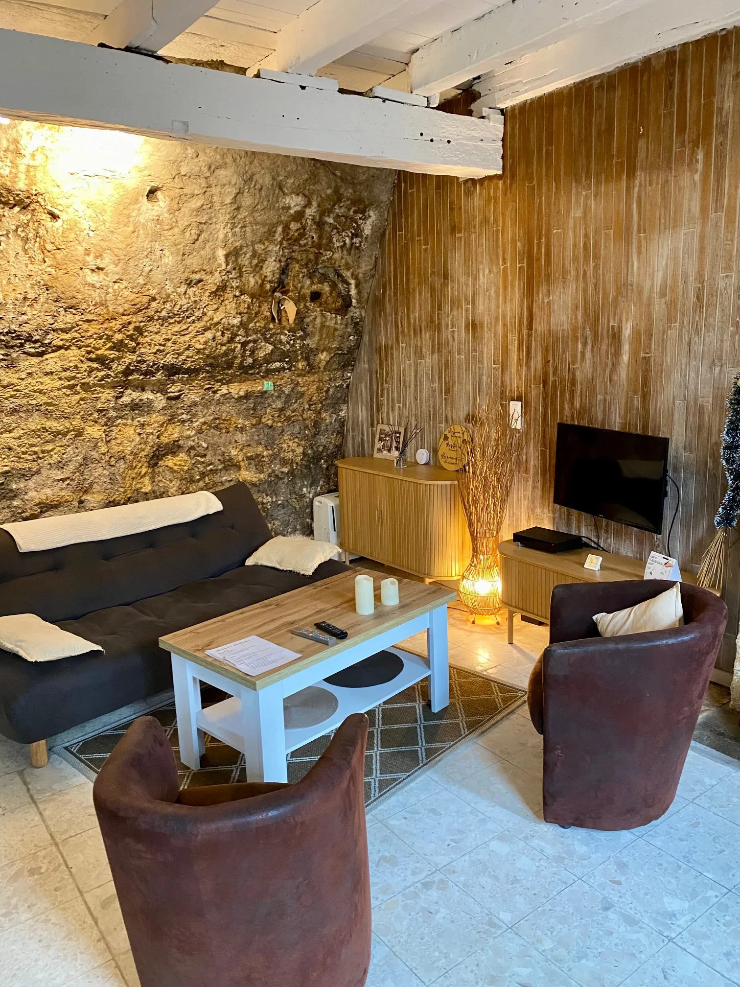 La Lézardière, gîte troglodyte aux Eyzies