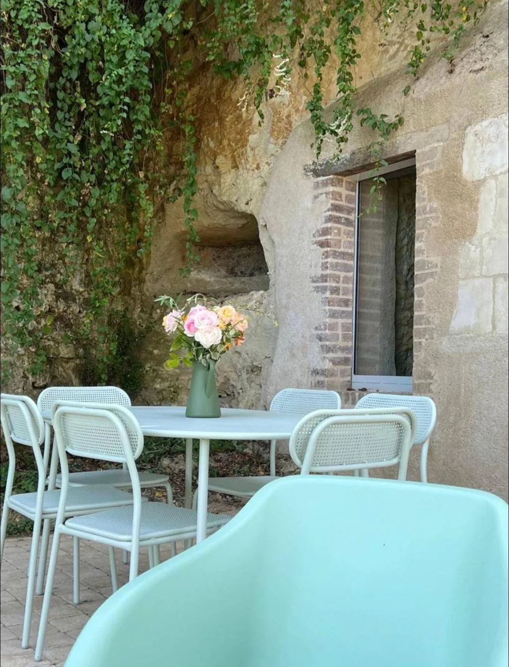 La Petite Troglo, maison semi-troglodyte à Aubigné-Racan