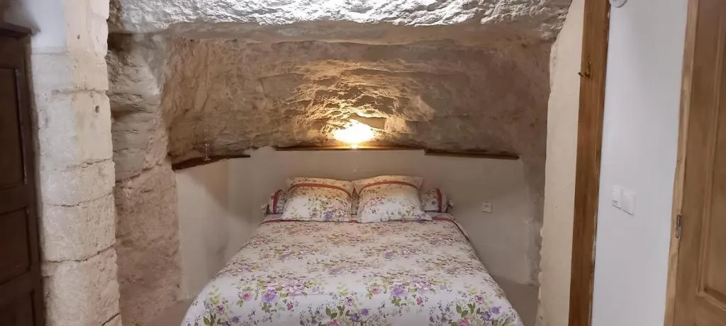Le Troglo de Denise, gîte troglodyte à Civray-de-Touraine