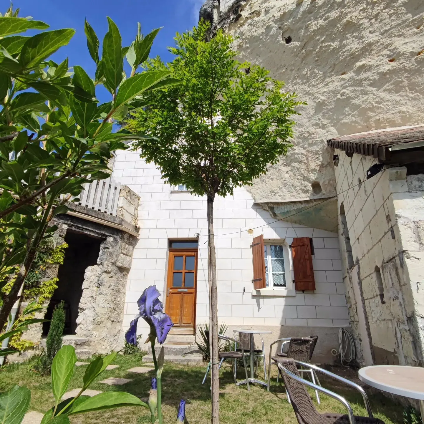 Le Troglo'riel, maison semi-troglodyte à Montrichard Val de Cher