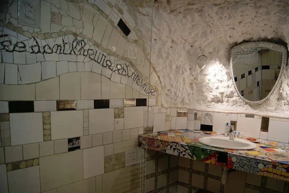 Maison d'artiste troglodytique à Amboise, photo 6