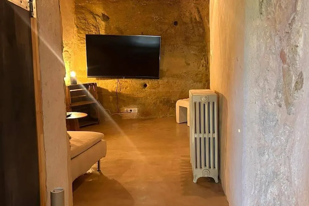 Maison Troglodyte du Jas à Puyvert, photo 7