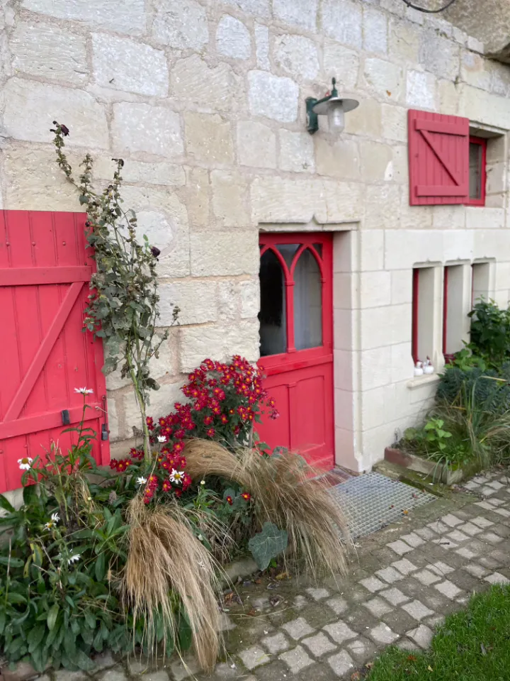 Maison troglodyte vue sur Loire, gîte troglodyte à Montsoreau