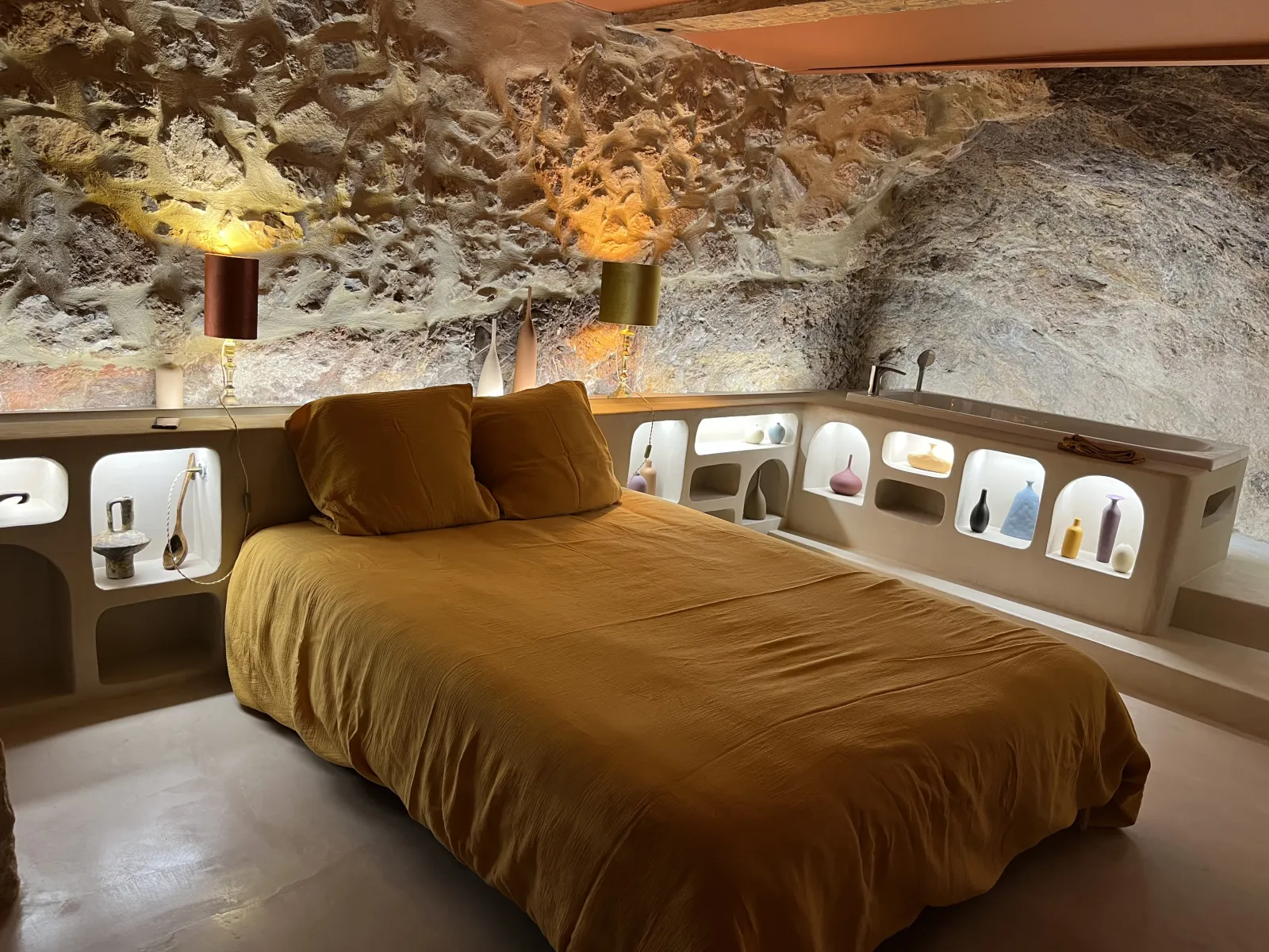 Roche Dorée, gîte troglodyte à Fitou