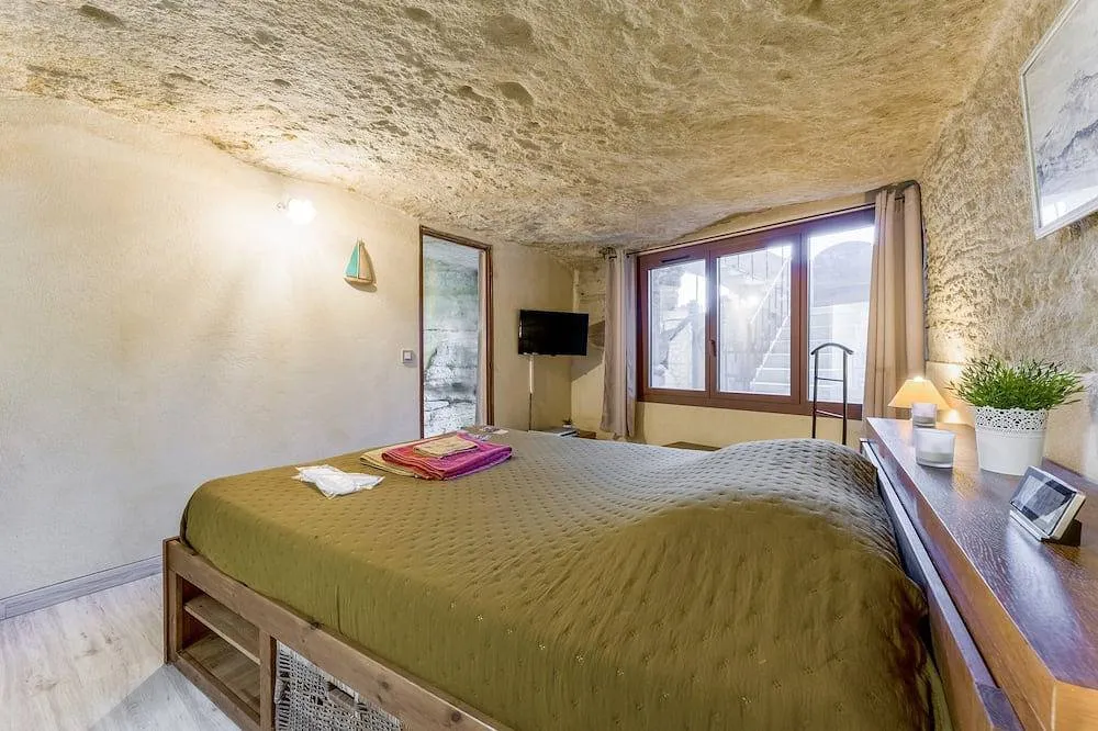 Studio de Cornillon à Cornillon-Confoux, photo 3