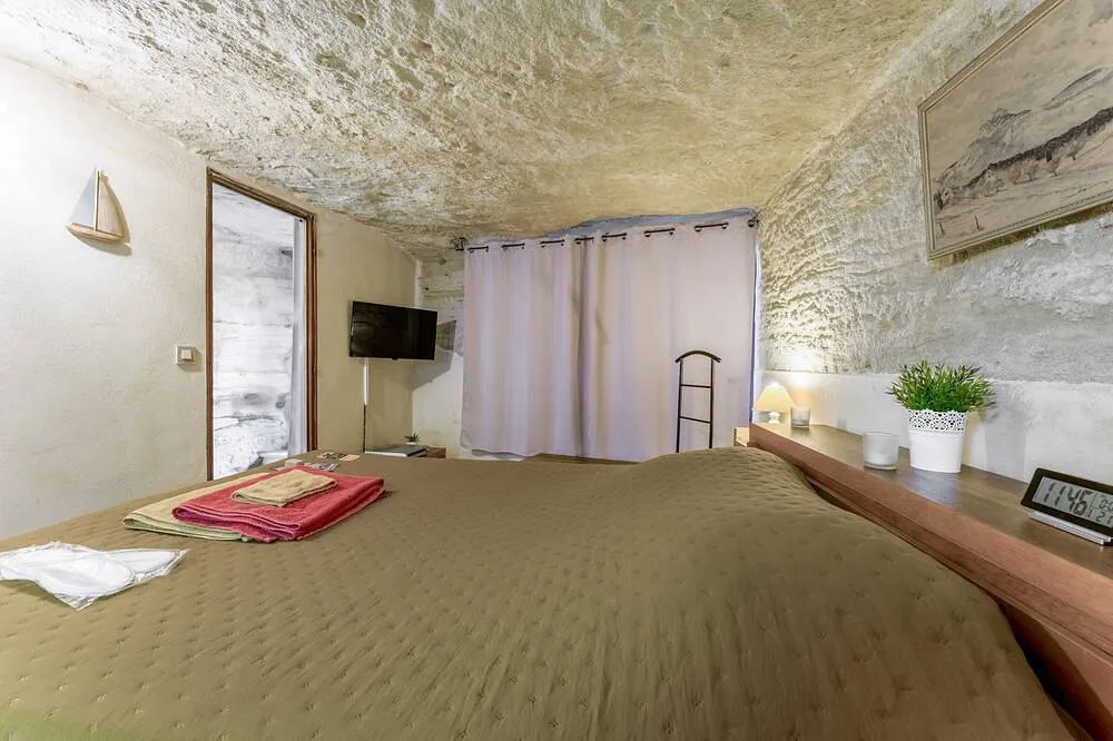 Studio de Cornillon à Cornillon-Confoux, photo 4