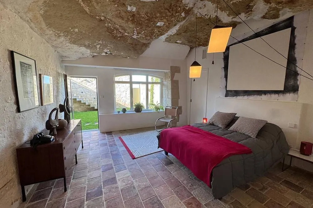 Suite familiale troglodyte à La Roche-Clermault, photo 3