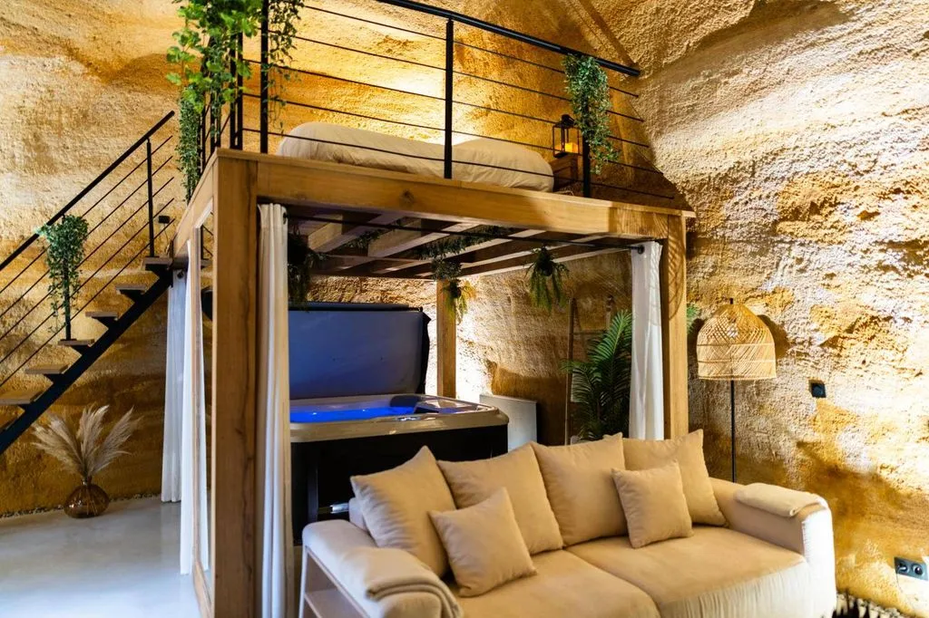 Suite troglodyte et spa privé, suite troglodyte à Doué-en-Anjou