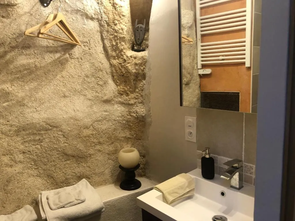 Troglodyte Loft 2 à Thoré-la-Rochette, photo 3