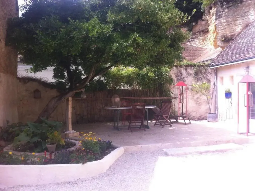 Troglodyte Loft à Thoré-la-Rochette, photo 3