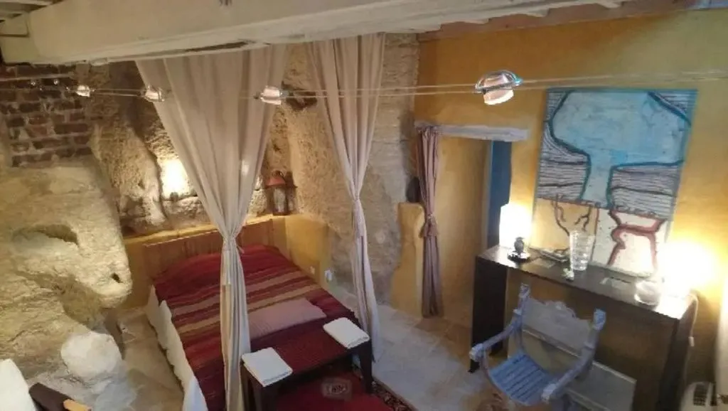 Troglodyte Loft à Thoré-la-Rochette, photo 6